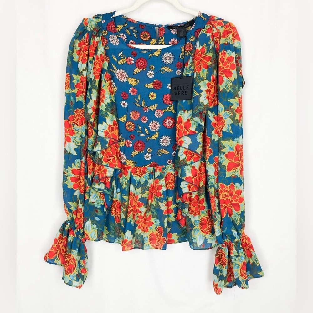 FLORAL BLOUSE 🌸 - Picture 2 of 8